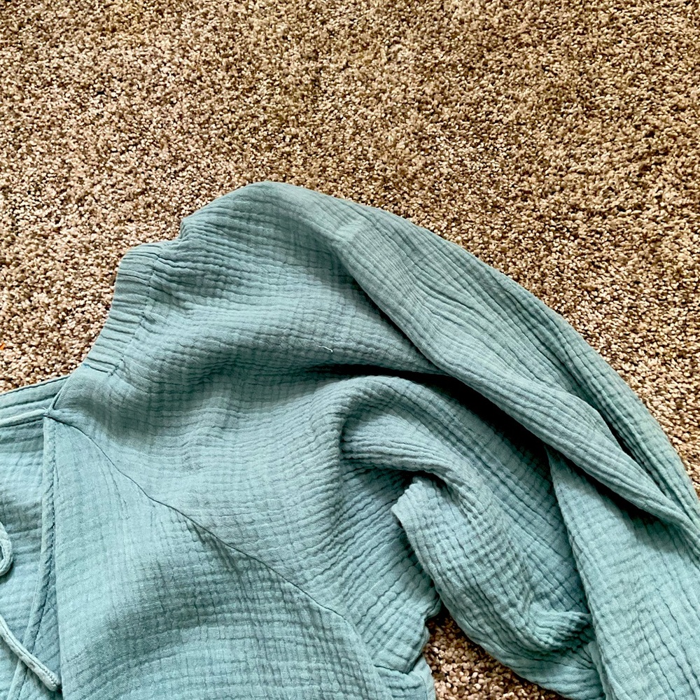 Soft Open Back Top - Picture 4 of 4
